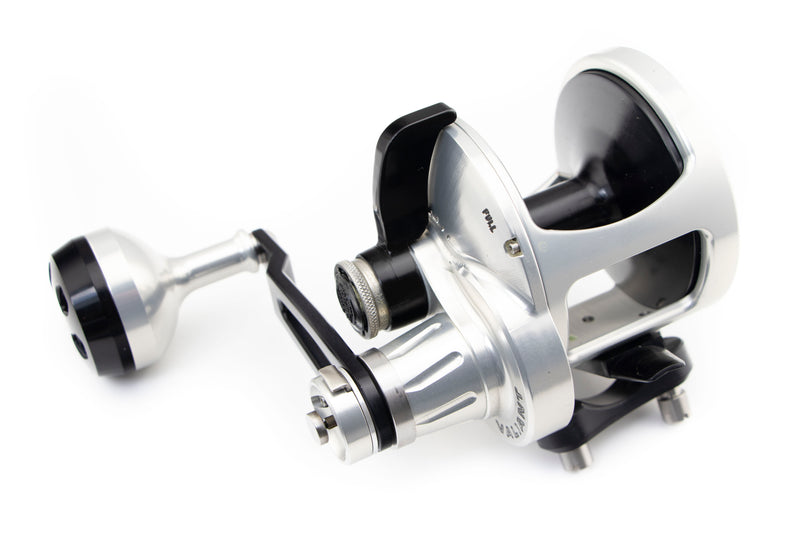 Accurate Boss Valiant Two Speed Lever Drag Reels